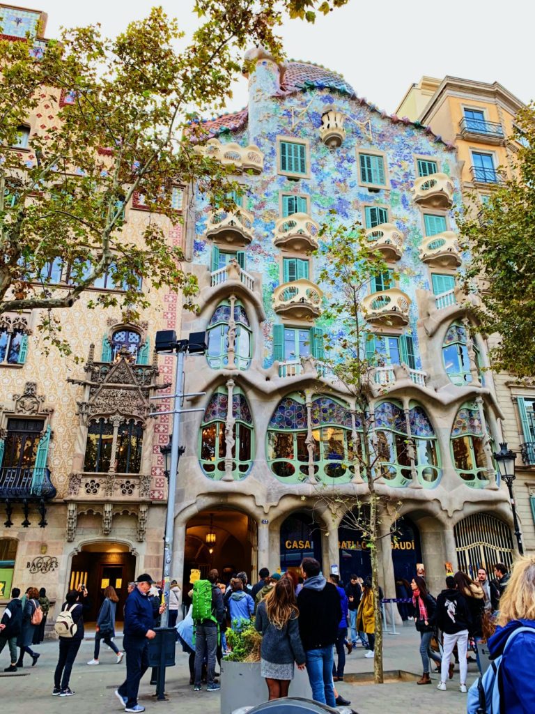 Casa Batlló A House Of Water In Barcelona The Muse Life 8605